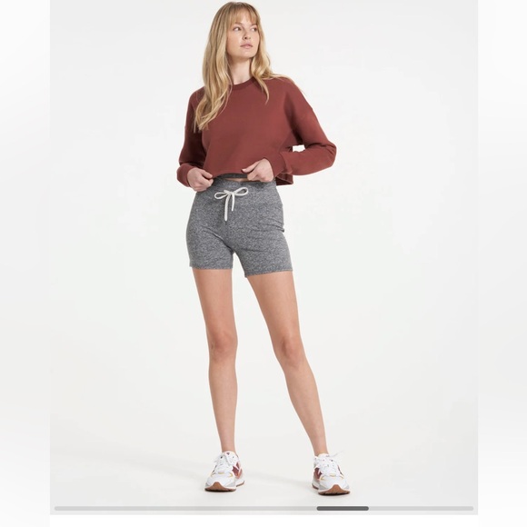 Vuori Halo Vintage Shorts Heather Gray - Picture 7 of 7